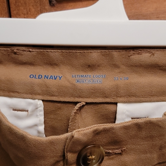 Old navy pants - Picture 2 of 7